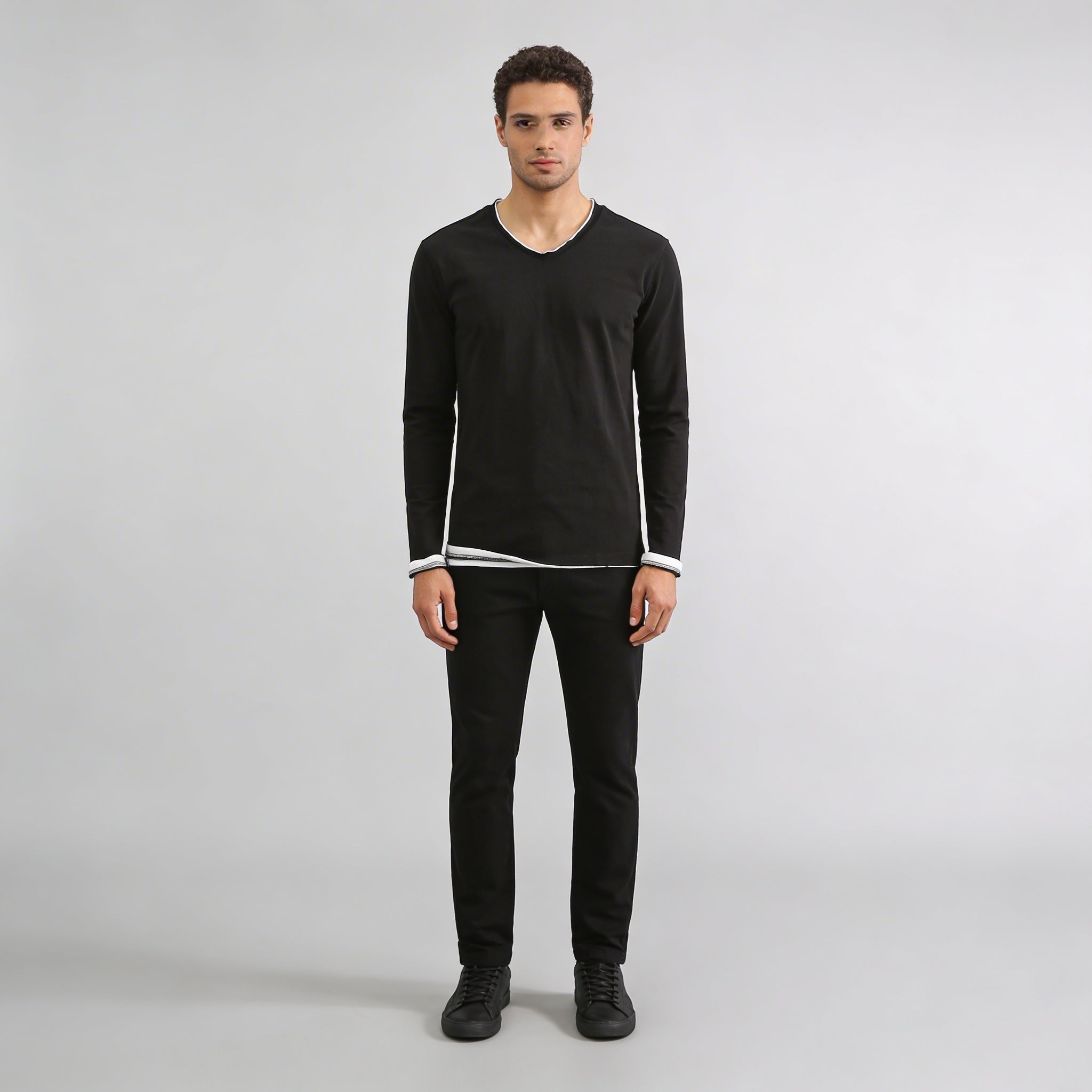 Rafael - Camicia da uomo con scollo a V e maniche lunghe